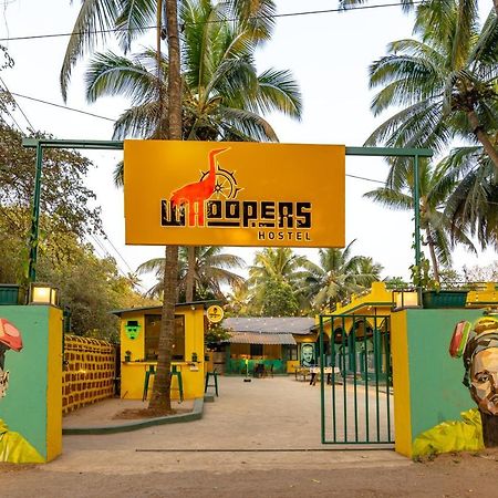 Whoopers Hostel Anjuna, Goa Kültér fotó