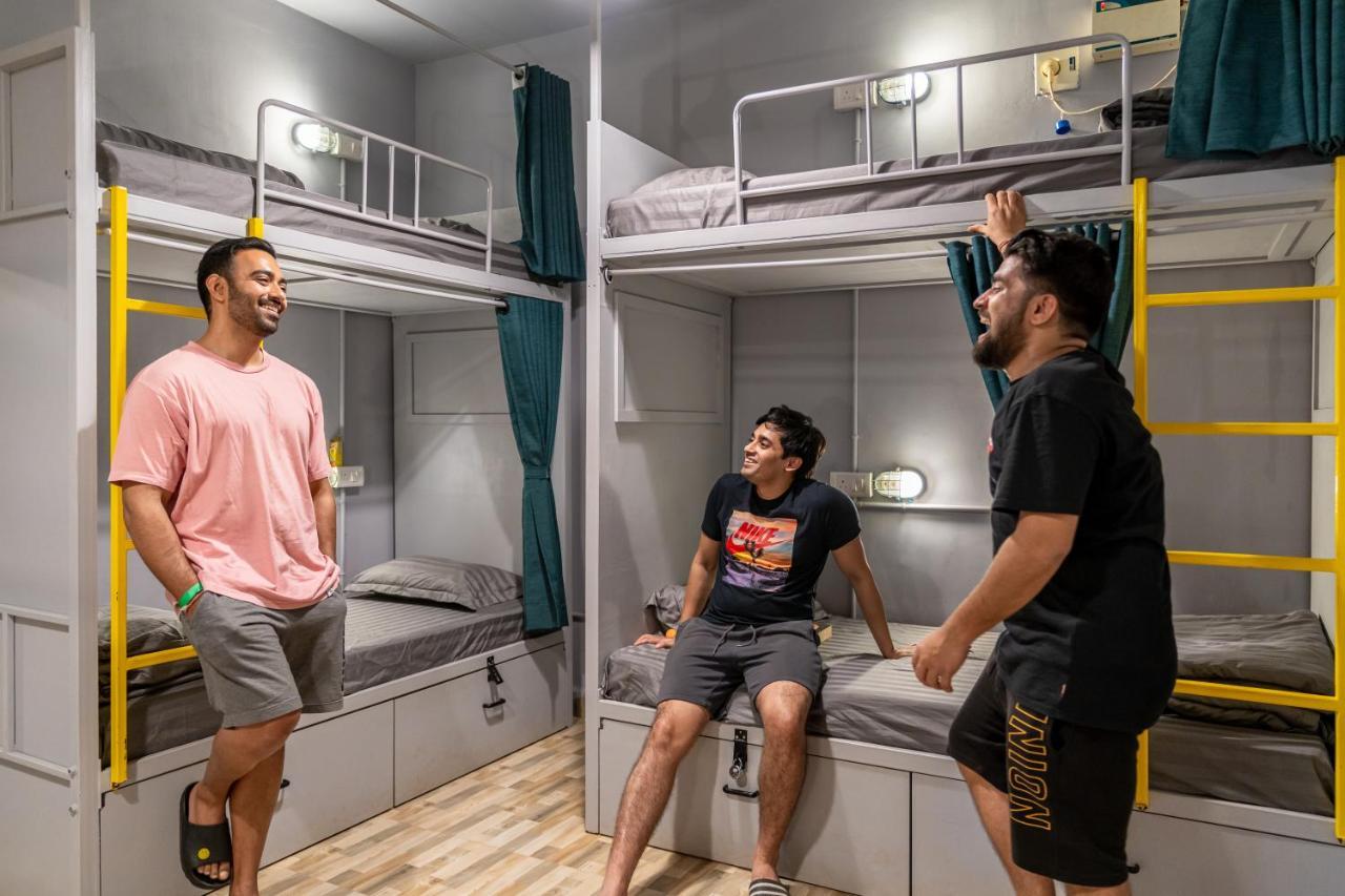 Whoopers Hostel Anjuna, Goa Kültér fotó