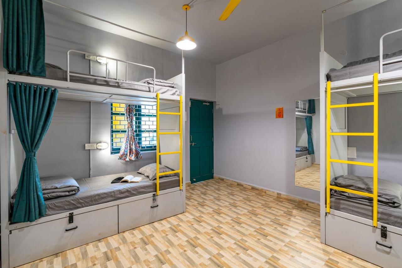 Whoopers Hostel Anjuna, Goa Kültér fotó